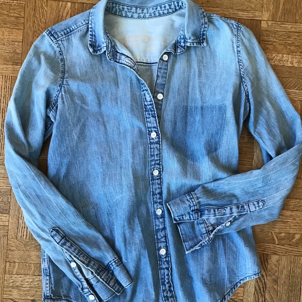 Gap denim shirt XS